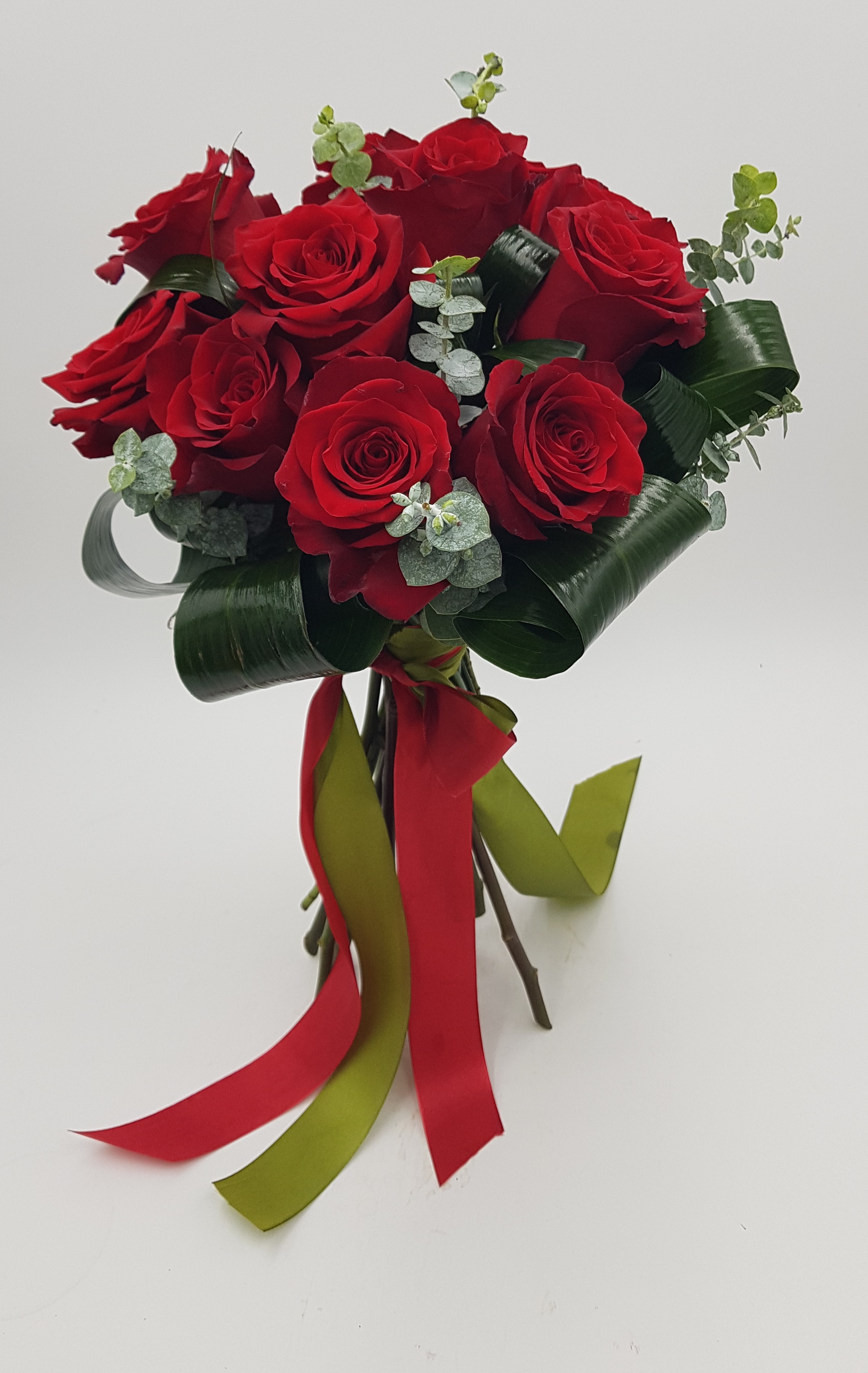 الجين اشلي فورمان الوريد  arunca solid danez trandafiri de vânzare de lângă mine -  stlouisfuneralhomes.com